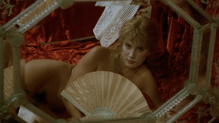 Annie Belle desnuda, escena de La nuit de Varennes (1982)