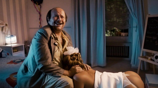 Maria Lapiedra nua, cena de Torrente 4: Crise Letal (2011)