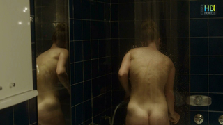 Gaelle Bona desnuda, escena de Bleu catacombes (2013)