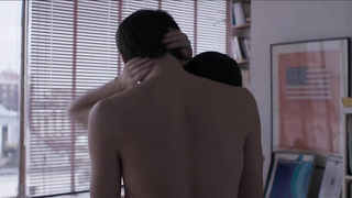 Pauline Etienne nuda, scena di Eden (2014)