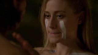 Olivia Taylor Dudley nuda, scena da The Magicians s01e06 (2016)