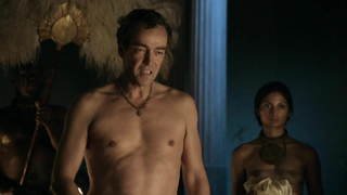 Lucy Lawless çıplak, Spartacus: Blood and Sand'den seks sahnesi s01e02 (2010)