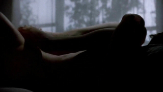 Linda Fiorentino çıplak, The Last Seduction (1994) filminden seks sahnesi