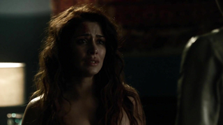 Shivani Ghai nackt, Szene aus Dominion s02e11 (2015)