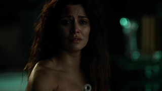 Shivani Ghai nackt, Szene aus Dominion s02e11 (2015)