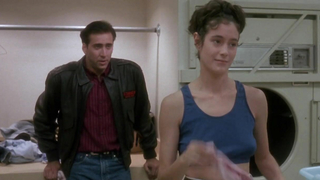 Sean Young çıplak, Fire Birds (1990) filminden seks sahnesi