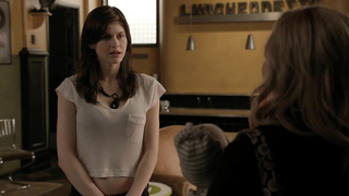 Alexandra Daddario seksi, Parenthood s03e08 (2011) filminden bir sahne