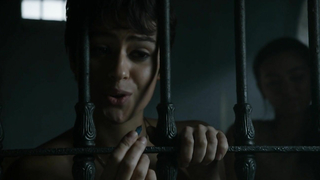 Rosabell Laurenti Sellers nue, scène de Game of Thrones s05e07 (2015)