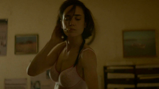 Jennifer Connelly sexy, Oona Chaplin nuda, Melanie Laurent nuda, scena di sesso da Aloft (2014)