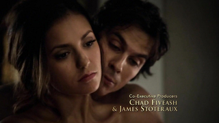 Nina Dobrev seksi, The Vampire Diaries s06e18 (2015) filminden bir sahne