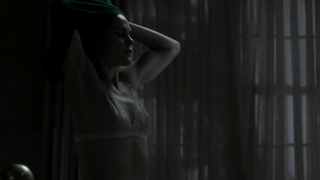 Keri Russell nue, scène de sexe de The Americans s03e11 (2015)