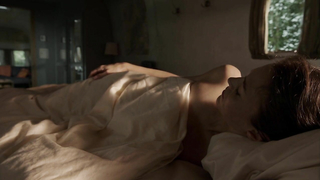 Trieste Kelly Dunn seksi, Lili Simmons seksi, Banshee s02e08'den (2014) sahne