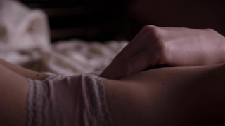 Lili Simmons desnuda, escena de Banshee s02e02 (2014)