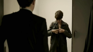 Nicola Ruf nudo, scena di Das rote Zimmer (2010)