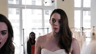 Jamie Clayton sexy, escena erótica de Sense8 s02e05 (2017)